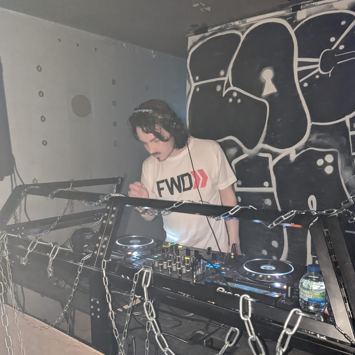 Delian DJ'ing